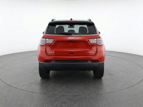 Used 2025 Jeep Compass Limited image 7