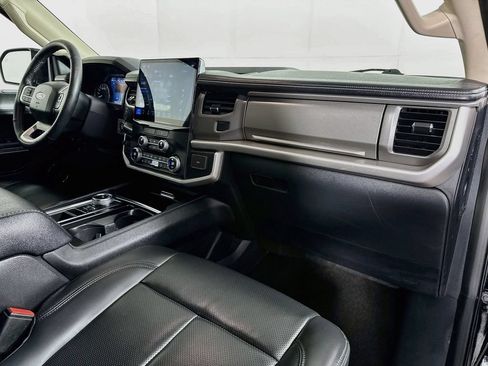 Used 2022 Ford Expedition XLT RWD image 37