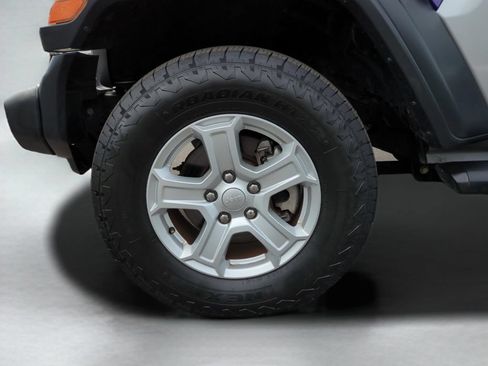 Used 2019 Jeep Wrangler Unlimited Sport S AWD/4WD image 25