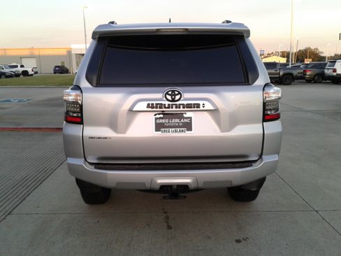 Used 2024 Toyota 4Runner SR5 Premium image 6