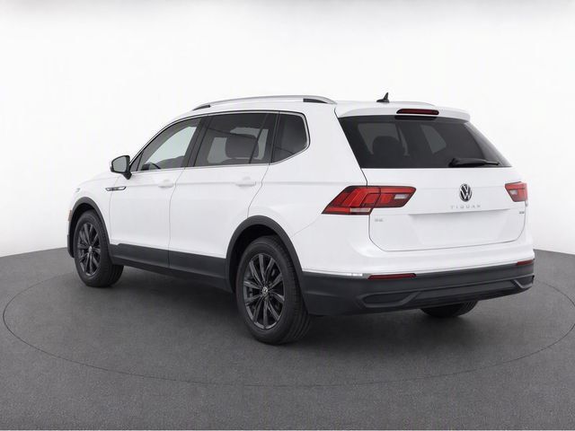 Used 2024 Volkswagen Tiguan Wolfsburg Edition AWD/4WD image 3