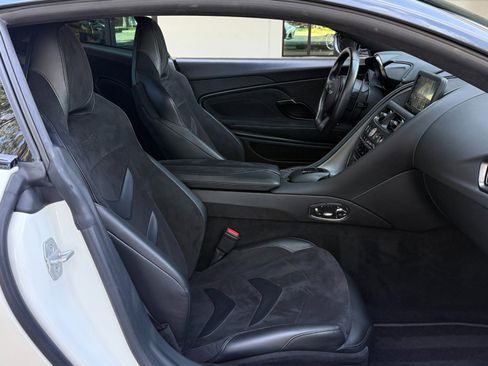 Used 2019 Aston Martin DBS Superleggera image 55