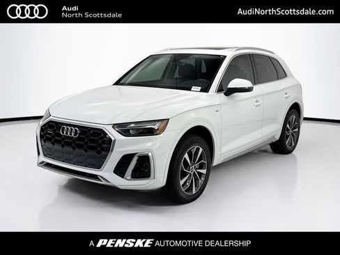 Certified 2023 Audi Q5 2.0T Premium w/ Convenience Package AWD/4WD image 1