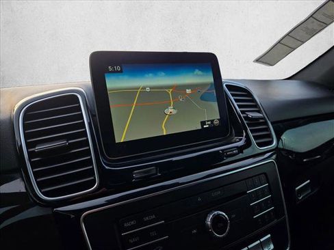 Used 2018 Mercedes-Benz GLE 350 w/ Premium 1 Package image 23