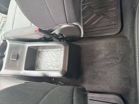 Certified 2024 Chevrolet Colorado W/T image 26