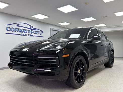 Used 2021 Porsche Cayenne AWD/4WD image 1
