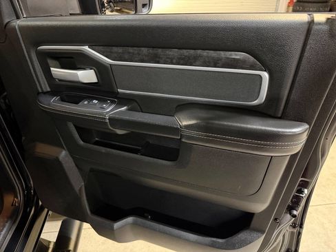 Used 2024 RAM 3500 Big Horn w/ Night Edition image 53