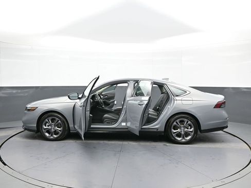 Certified 2025 Honda Accord EX-L image 42