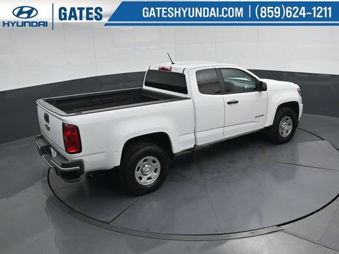 Used 2018 Chevrolet Colorado W/T w/ WT Convenience Package RWD image 39
