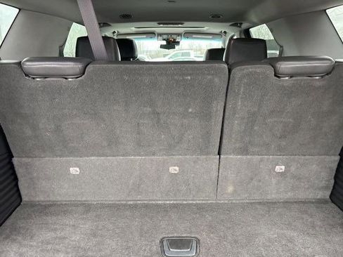 Used 2017 Cadillac Escalade Luxury image 36