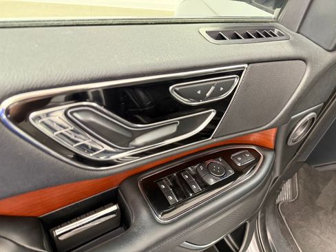 Used 2020 Lincoln Navigator Standard image 10