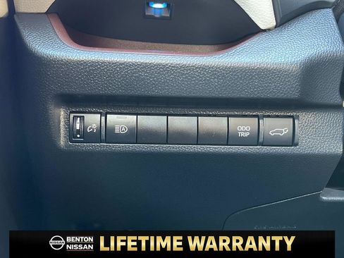 Used 2023 Toyota RAV4 Limited image 46