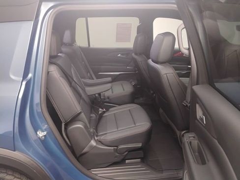 Used 2025 Chevrolet Traverse Z71 w/ Enhanced Driving Package AWD/4WD image 27
