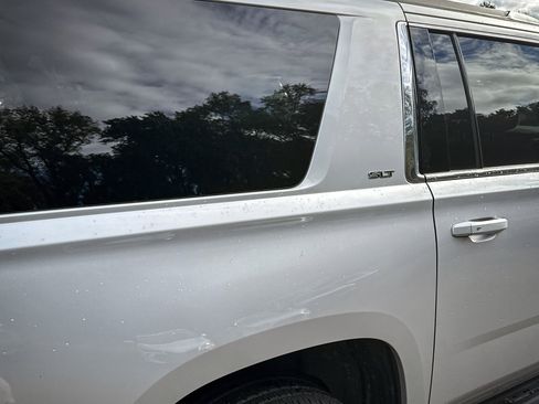 Used 2017 GMC Yukon XL SLT w/ Open Road Package image 13