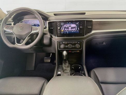 Used 2023 Volkswagen Atlas SE w/ Panoramic Sunroof Package AWD/4WD image 24
