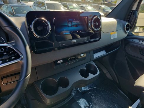 Used 2024 Mercedes-Benz Sprinter 3500 w/ Parking Package image 26