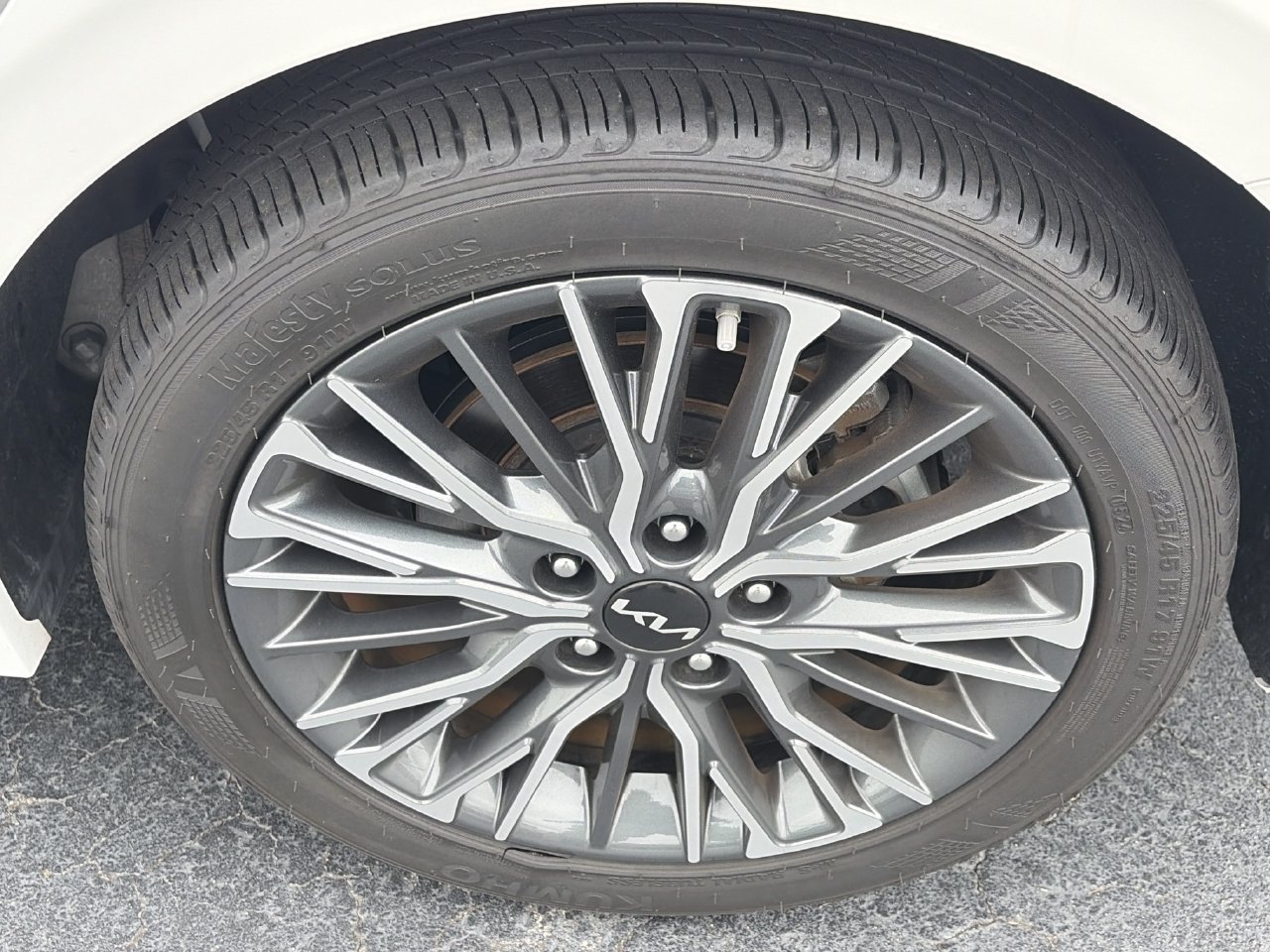 Used 2024 Kia Forte GT-Line FWD image 29