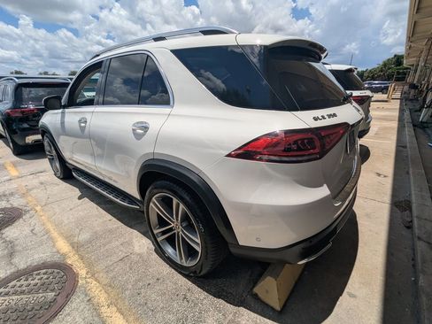 Certified 2022 Mercedes-Benz GLE 350 w/ Premium Package image 21
