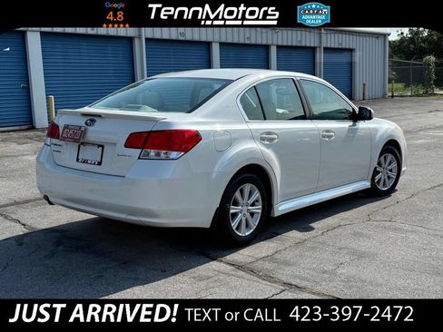 Used 2010 Subaru Legacy 2.5i Premium AWD/4WD image 5