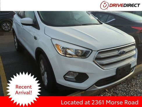 Used 2019 Ford Escape SE image 1