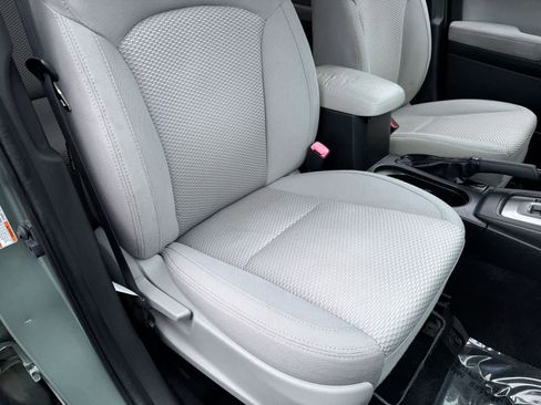 Used 2014 Subaru Forester 2.5i Premium w/ All-Weather Package image 23