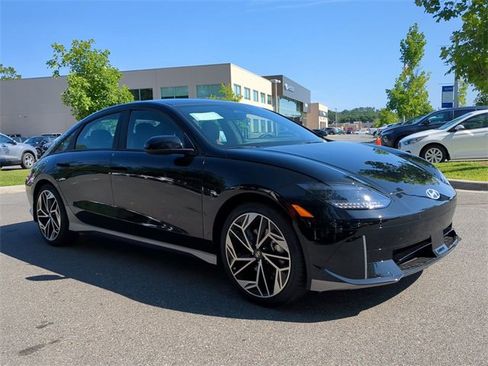 Certified 2023 Hyundai Ioniq 6 SEL image 3