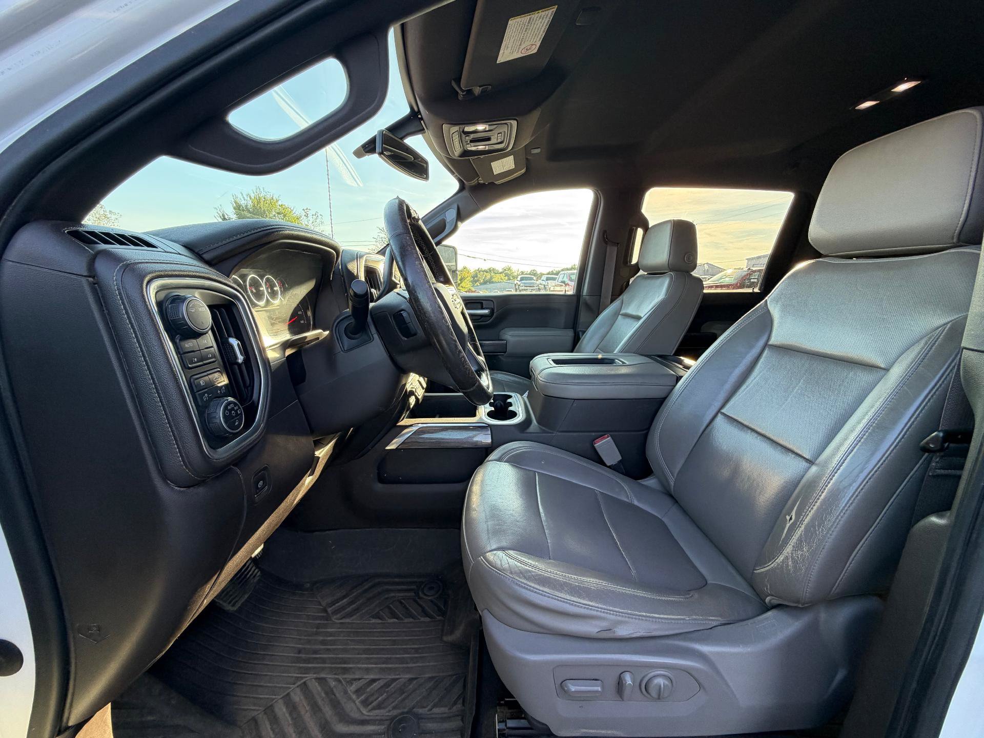 Used 2020 Chevrolet Silverado 2500 LTZ AWD/4WD image 10