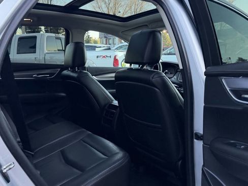 Used 2017 Cadillac XT5 Luxury w/ Driver Awareness Package image 20