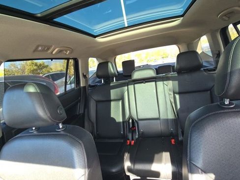 Used 2018 Volkswagen Atlas SEL image 12