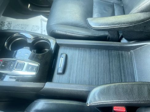 Used 2017 Honda Pilot Touring image 15
