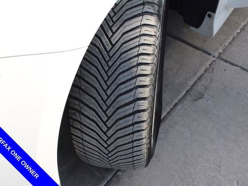 Used 2020 Toyota Sienna XLE w/ XLE Navigation Package image 13