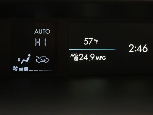 Used 2015 Subaru Forester 2.5i Limited AWD/4WD image 28