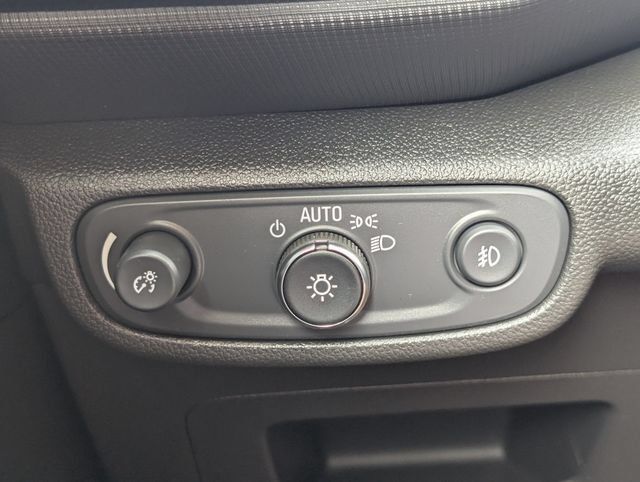 Used 2023 Chevrolet TrailBlazer LT FWD image 30