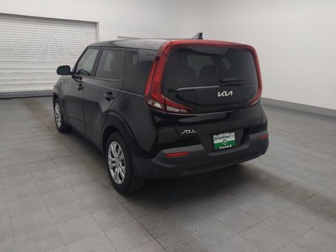 Used 2022 Kia Soul LX FWD image 5