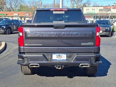 Used 2024 Chevrolet Silverado 1500 High Country w/ Z71 Off-Road Package image 5