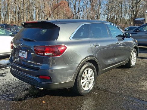Certified 2020 Kia Sorento LX image 6