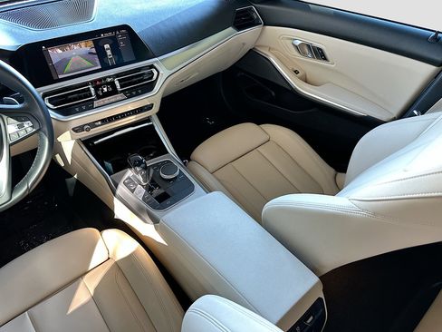 Used 2020 BMW 330i Sedan w/ Convenience Package image 24