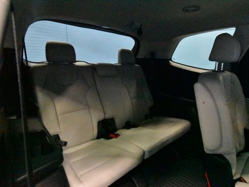 Used 2023 Kia Telluride EX w/ EX Captain's Chair Package image 32