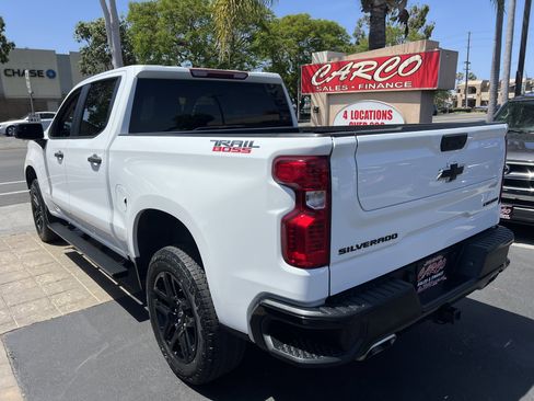 Used 2023 Chevrolet Silverado 1500 Custom Trail Boss w/ LPO, Dark Essentials Package AWD/4WD image 8