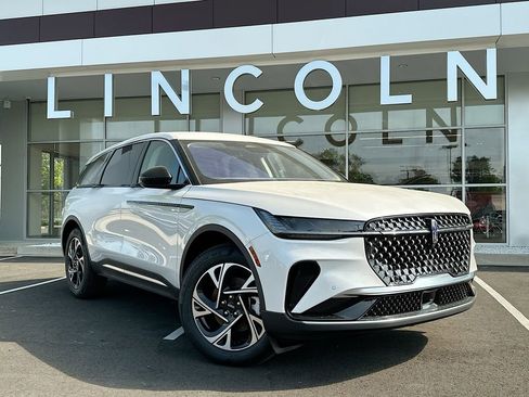 New 2026 Lincoln Nautilus Premier AWD/4WD image 1