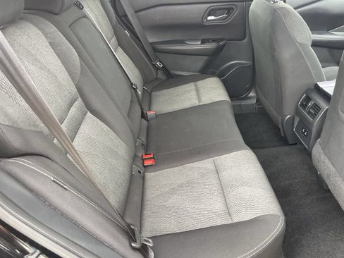Used 2025 Nissan Rogue SV FWD image 15