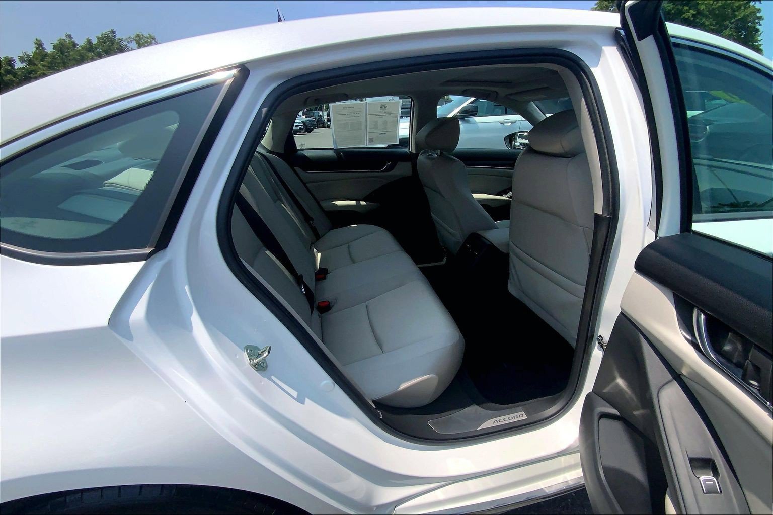 Used 2020 Honda Accord EX image 14