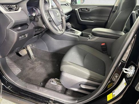 Used 2025 Toyota RAV4 LE FWD image 9