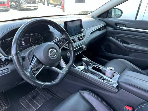 Used 2022 Nissan Altima 2.5 SL FWD image 9