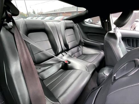 Used 2022 Ford Mustang Premium image 30