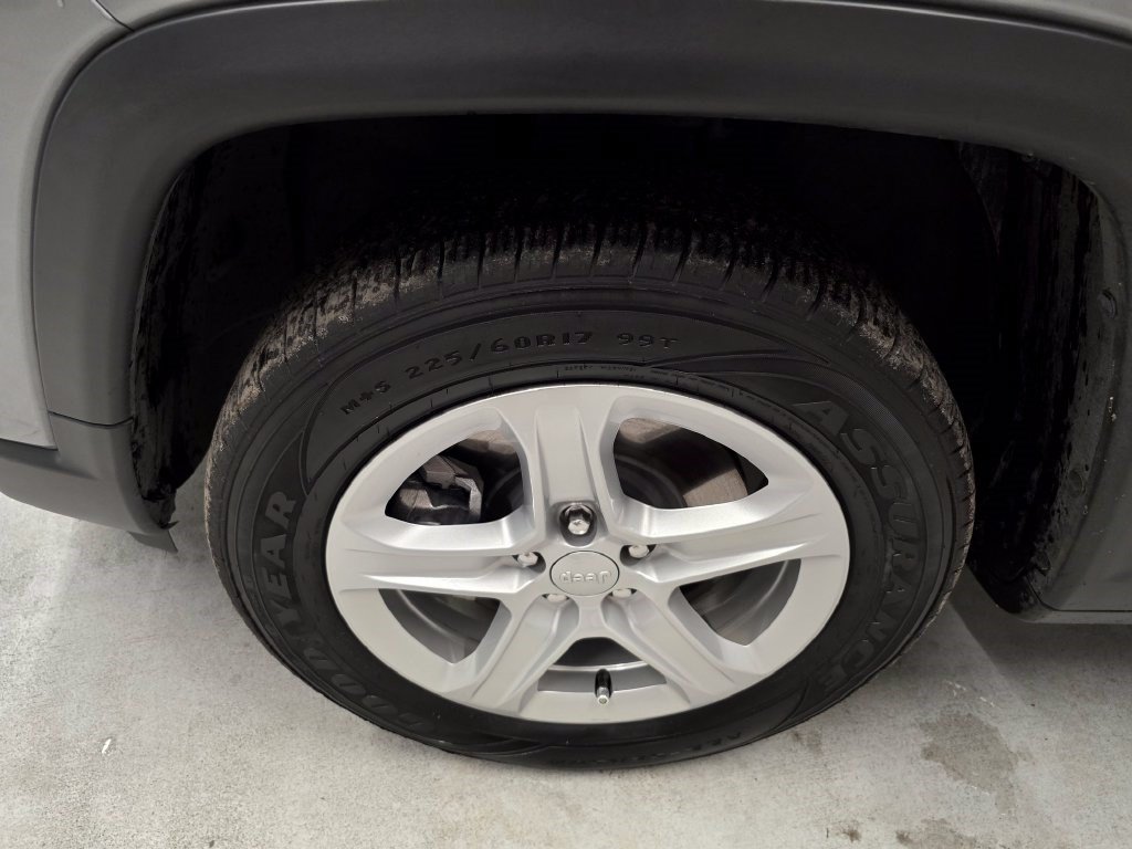 Certified 2023 Jeep Compass Sport AWD/4WD image 9