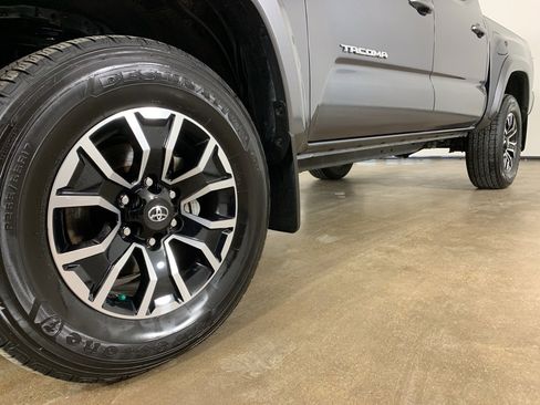 Used 2023 Toyota Tacoma TRD Sport w/ Advanced Technology Package image 2