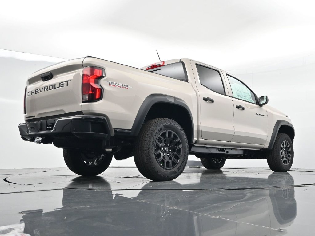 New 2026 Chevrolet Colorado Trail Boss AWD/4WD image 32