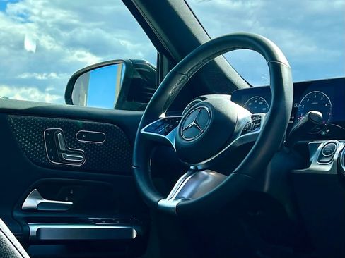 Certified 2026 Mercedes-Benz GLB 250 4MATIC image 8