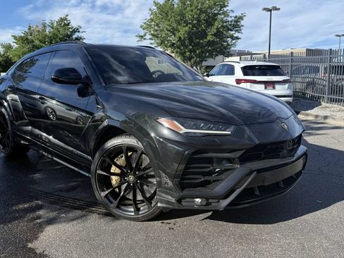 Used 2020 Lamborghini Urus AWD/4WD image 1